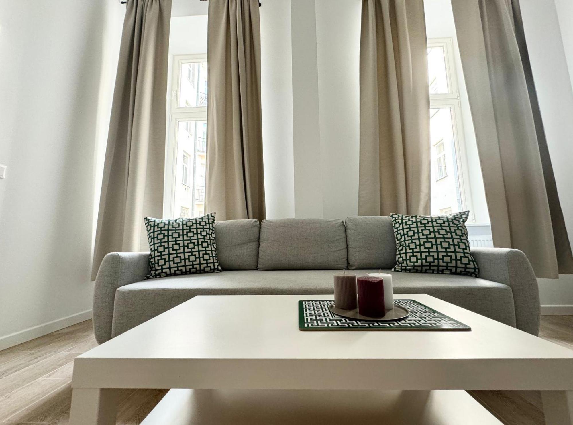 Luxury Design Apartments - Poznanska Warsaw City Center エクステリア 写真