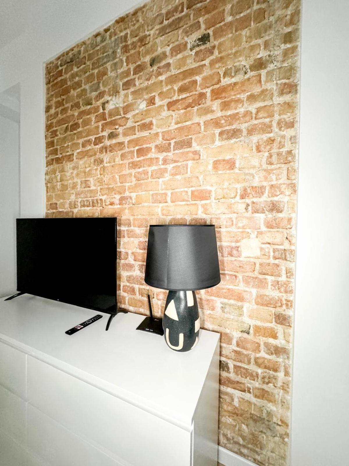 Luxury Design Apartments - Poznanska Warsaw City Center エクステリア 写真